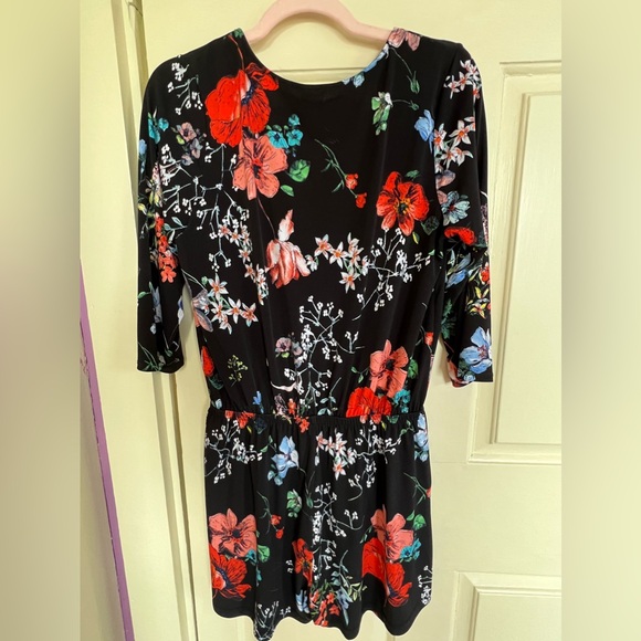 KAILEIGH Mid length sleeve romper with waist cinch - Picture 4 of 5